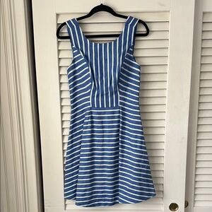NWT! Vineyard Vines Blue and White Striped Midi Dress